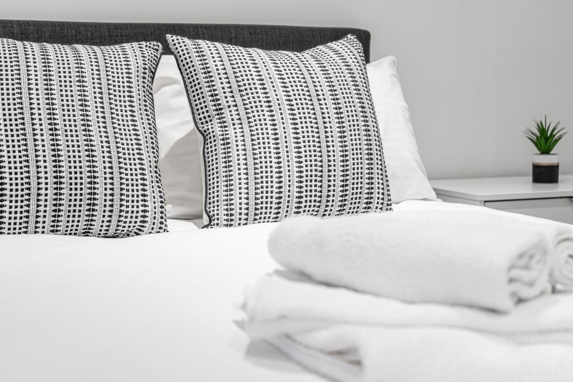 Seven Living Residences Solihull - Close To Nec & Bhx - Free Parking エクステリア 写真